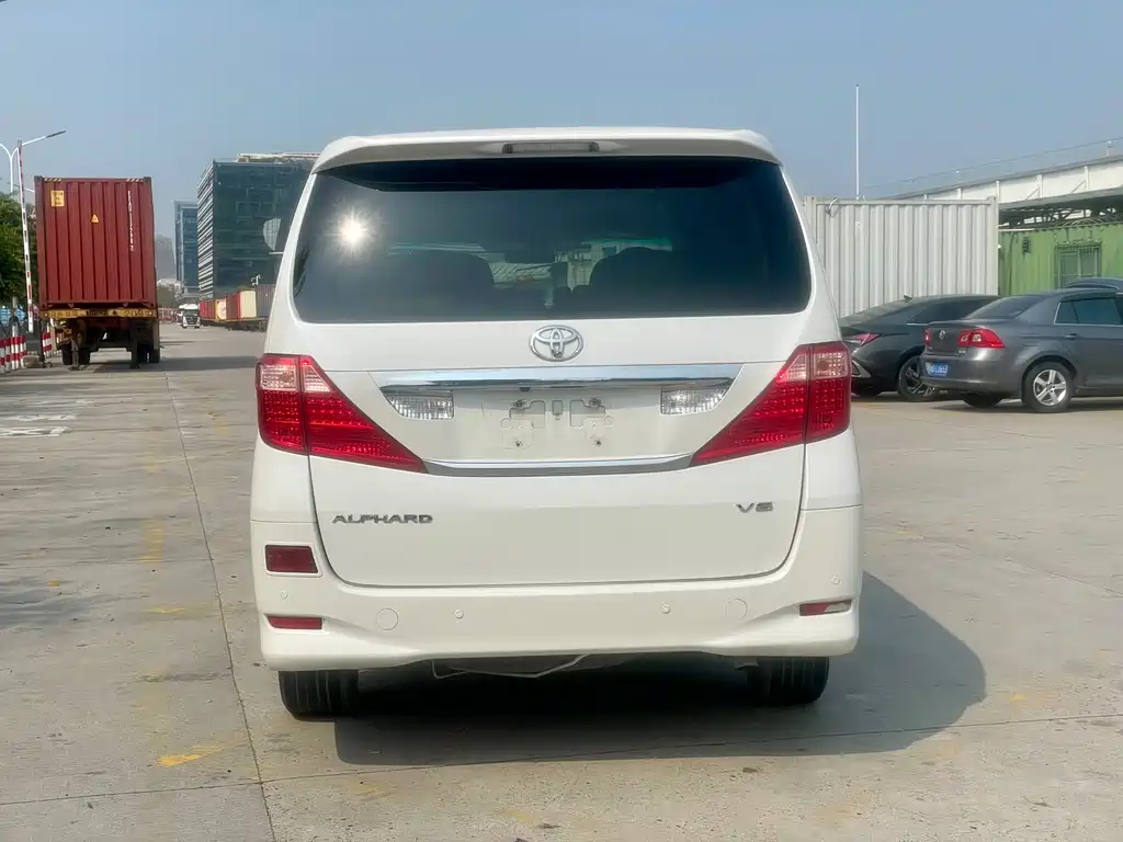 Toyota Alphard 2011 3.5L Luxury