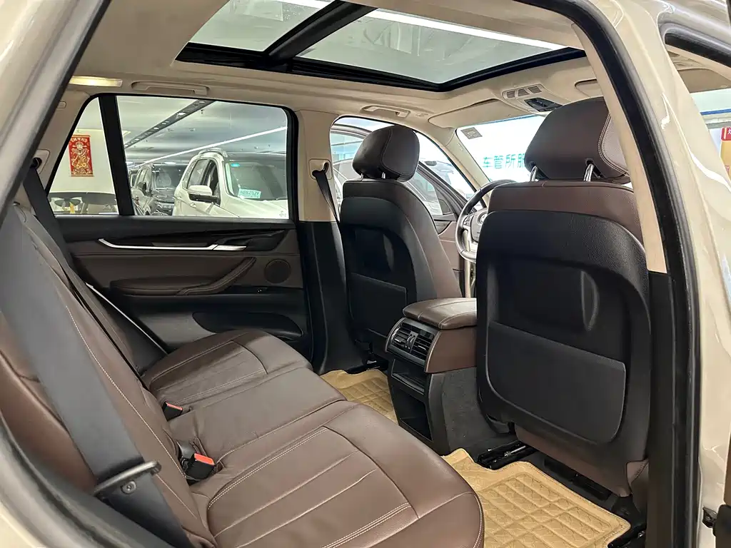 BMW X5 (Import) — миниатюра 15