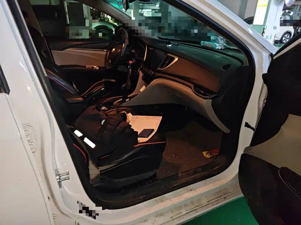 Buick Excelle — миниатюра 19