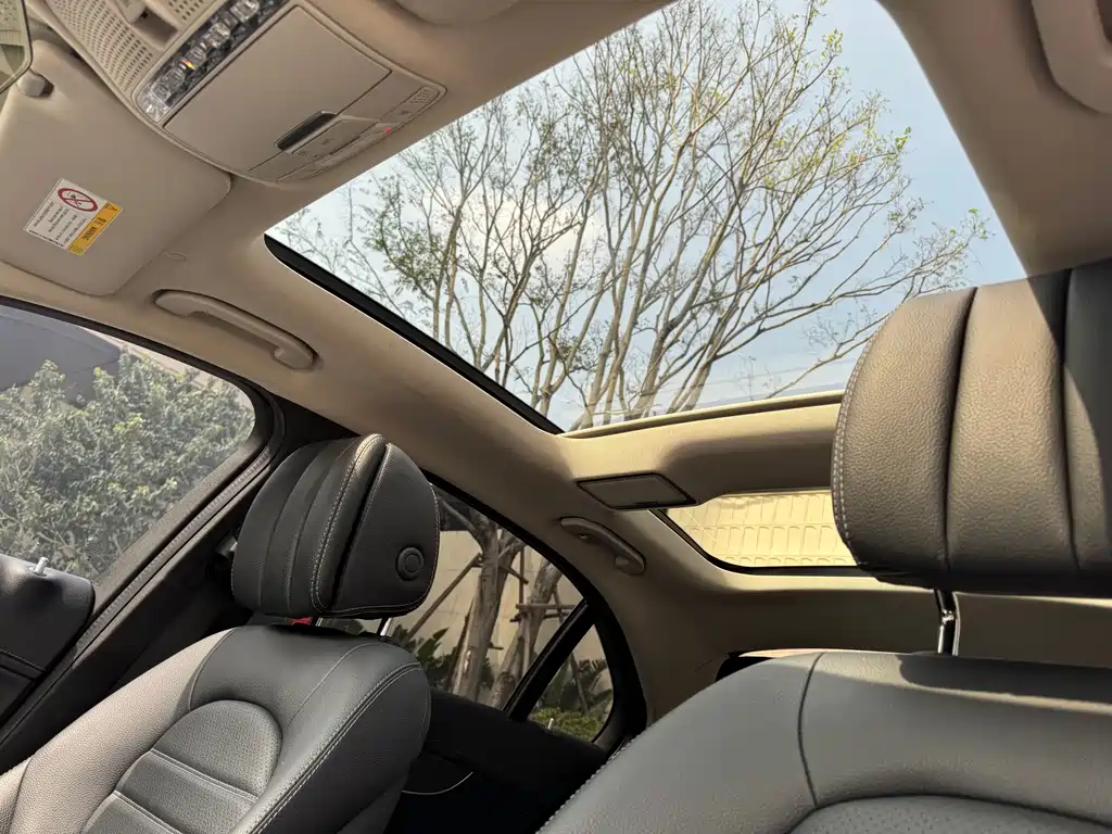 MERCEDES-BENZ C CLASS