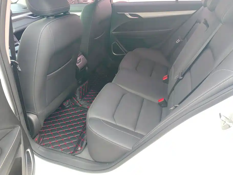 Geely Emgrand — миниатюра 11