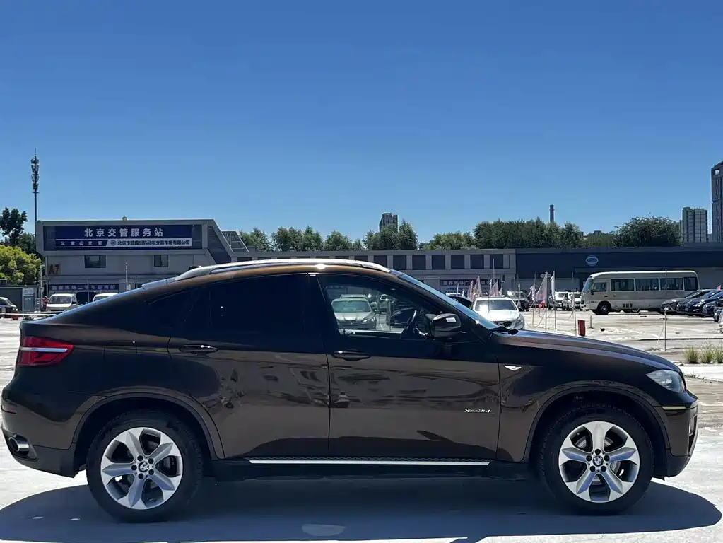 BMW X6 — миниатюра 6