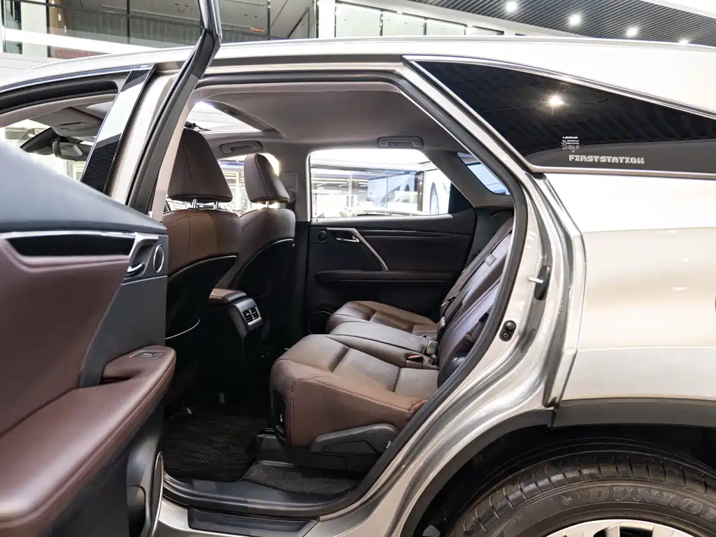 Lexus RX — миниатюра 10