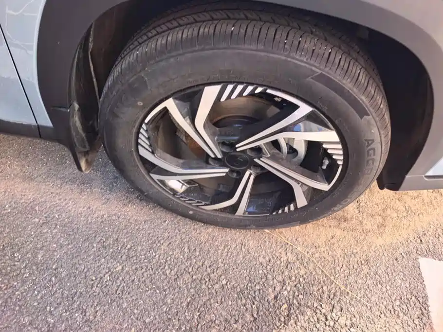 Geely Boyue — миниатюра 6