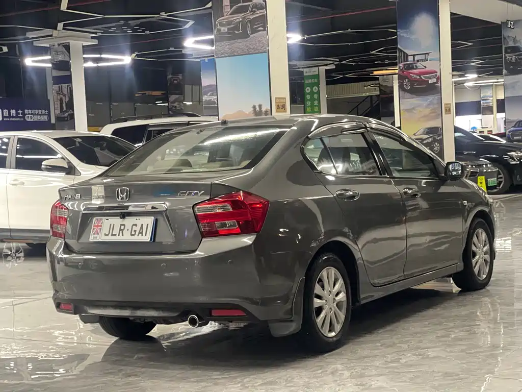 Honda City Classic — миниатюра 5