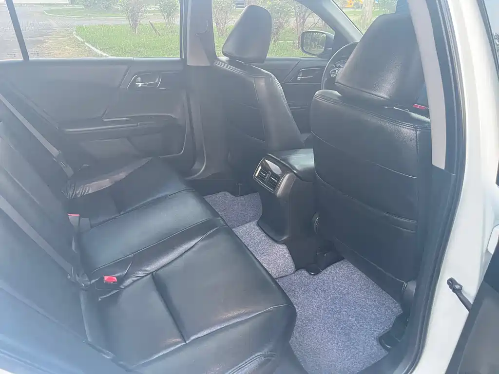 Honda Accord — миниатюра 14