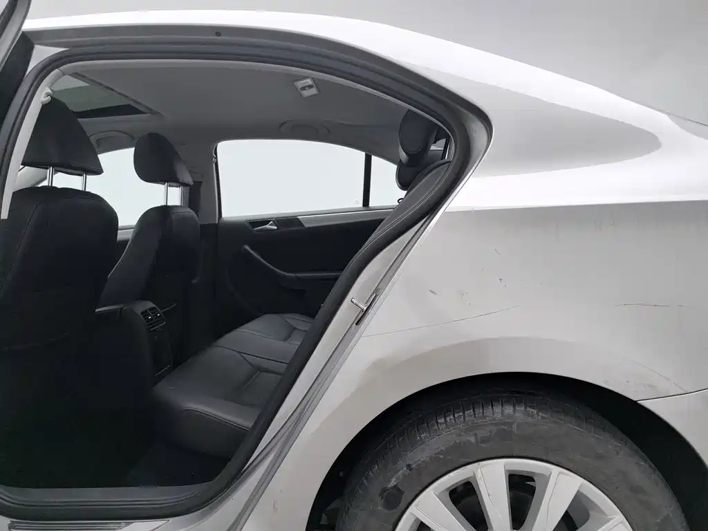 Volkswagen Sagitar — миниатюра 15