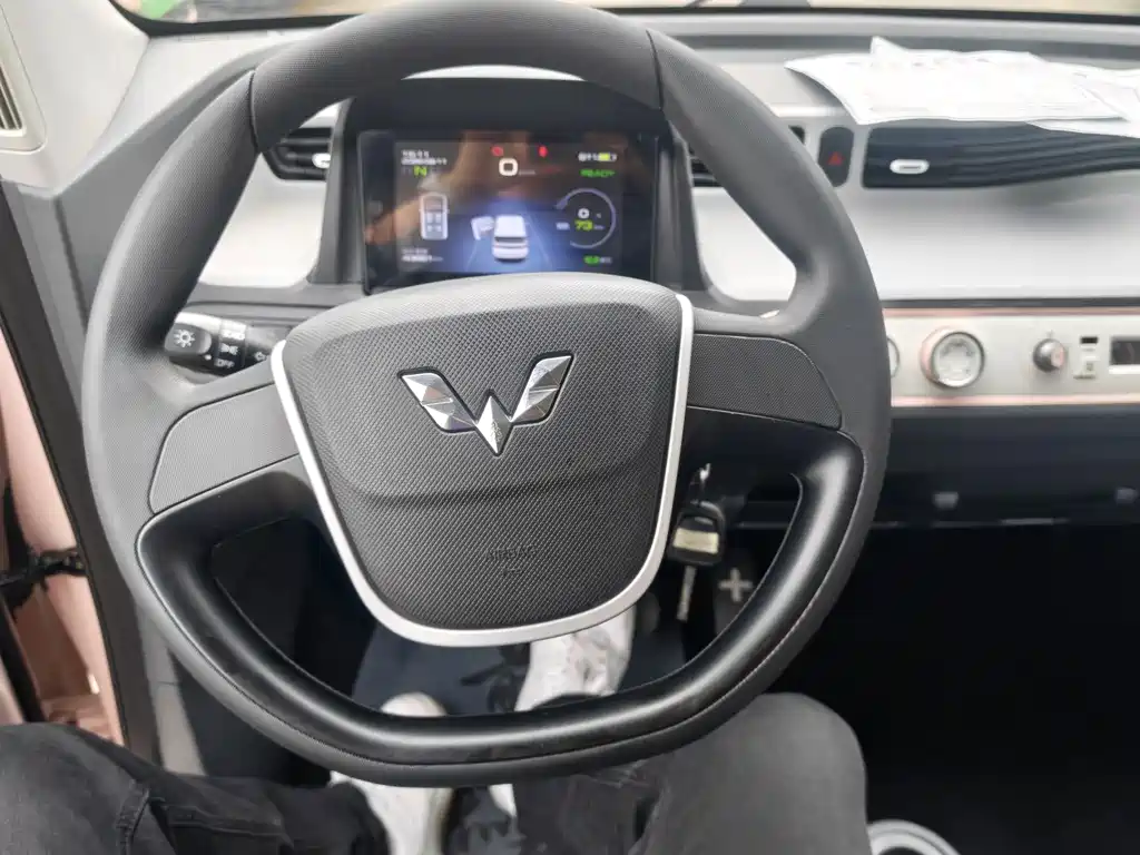 Wuling MINIEV — миниатюра 10