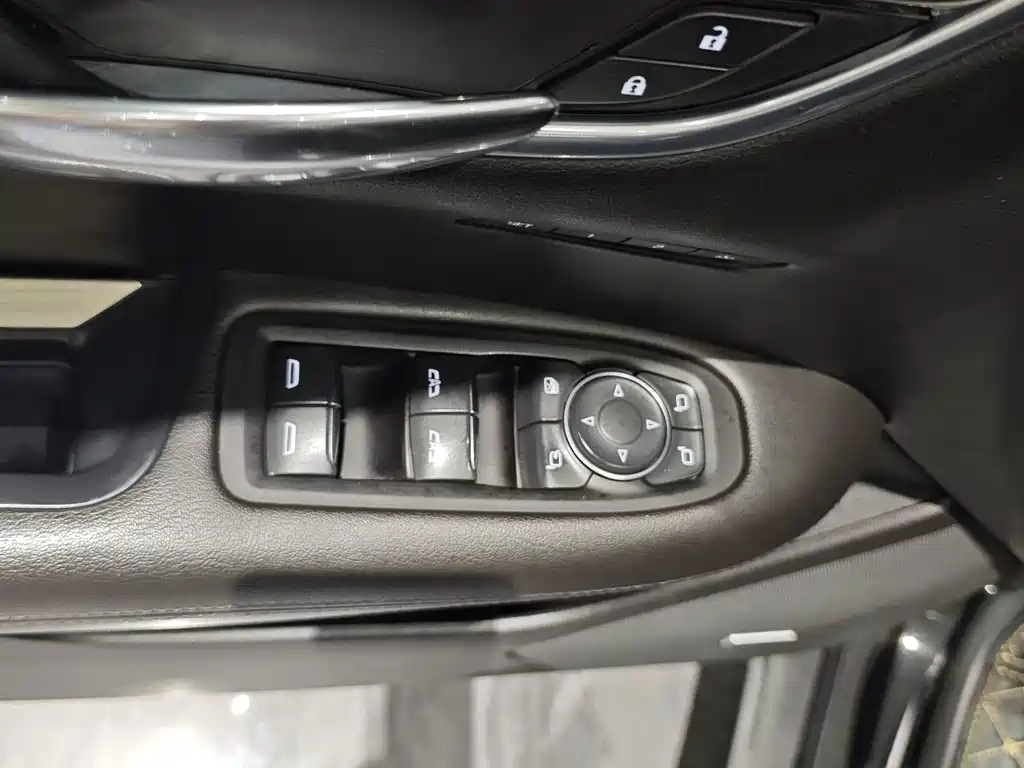 Cadillac XT5 — миниатюра 22