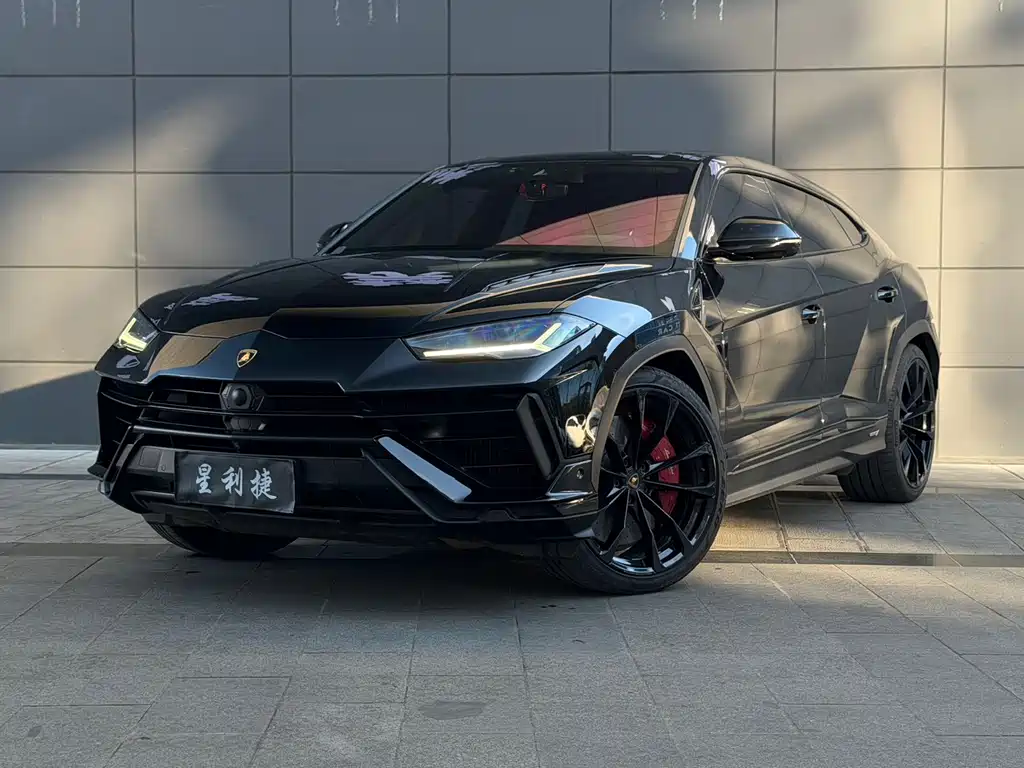 Lamborghini Urus 2023