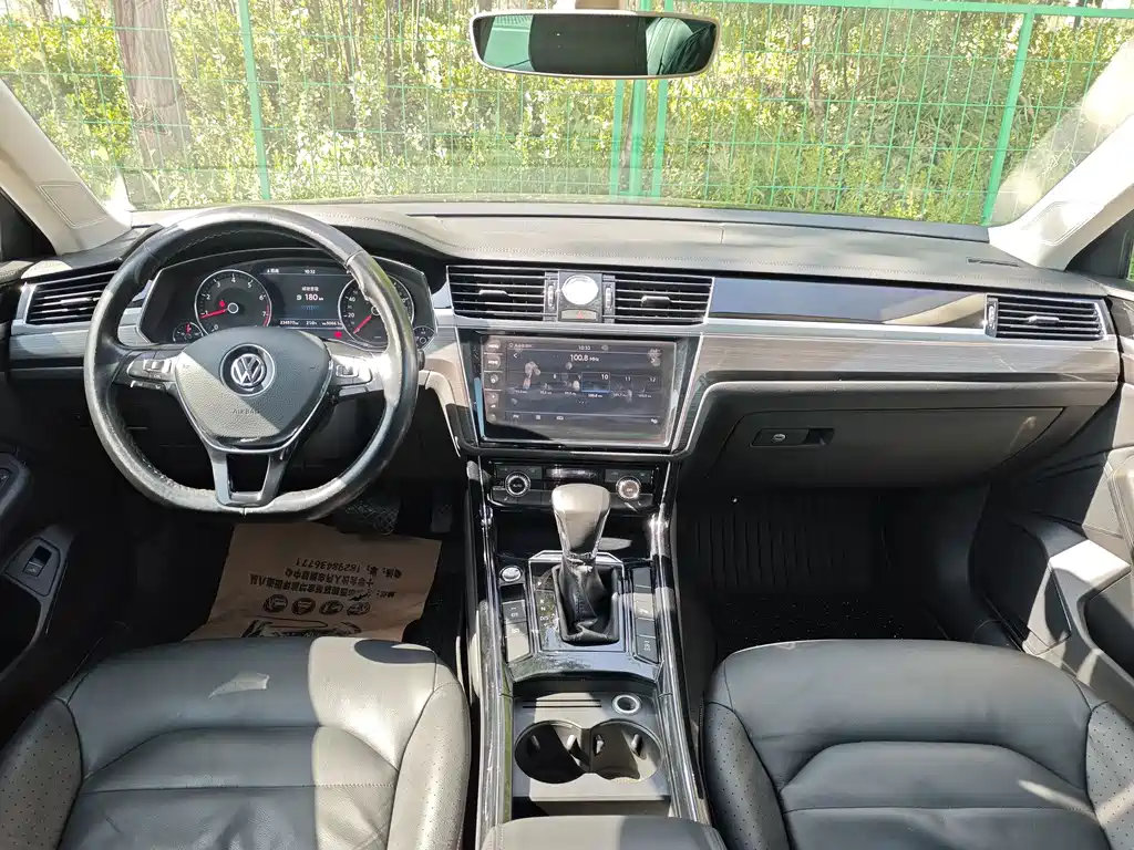 Volkswagen Phideon — миниатюра 14