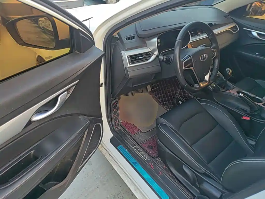 Geely Emgrand — миниатюра 16