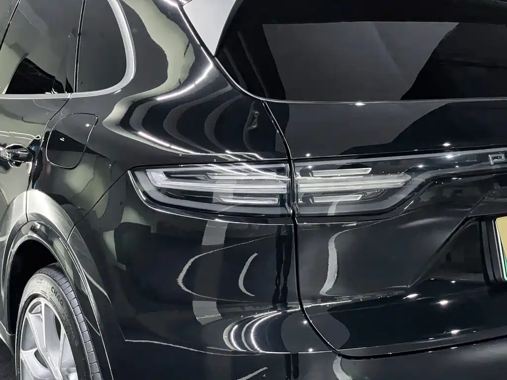 PORSCHE CAYENNE NEW ENERGY