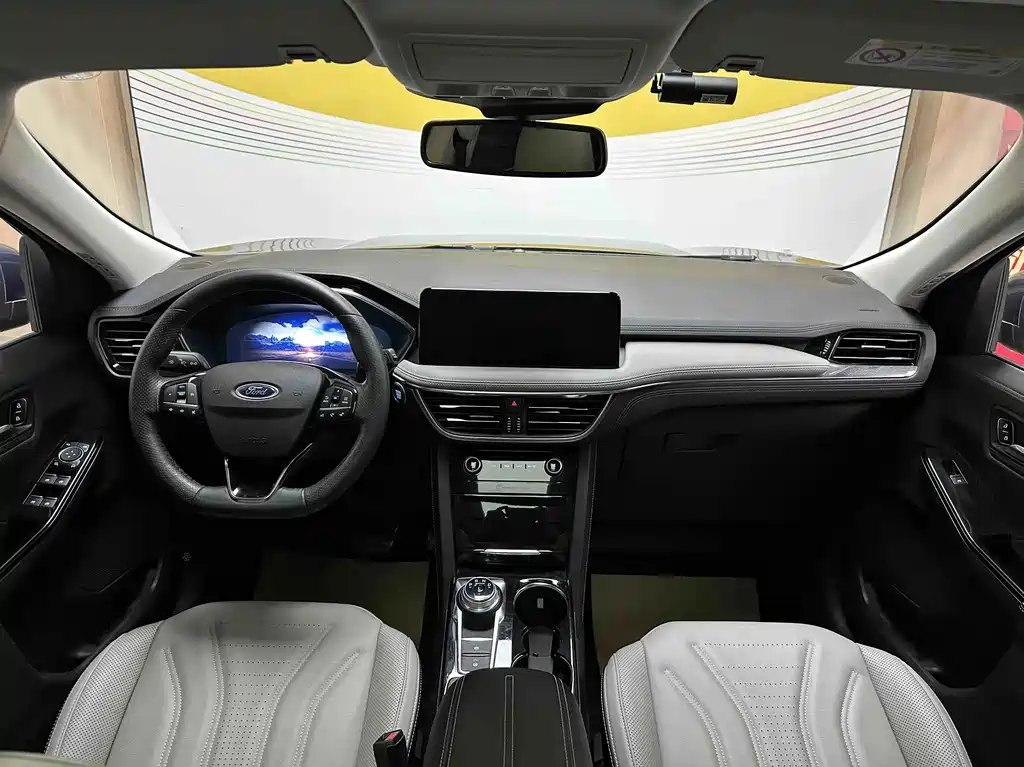 Ford Escape — миниатюра 8