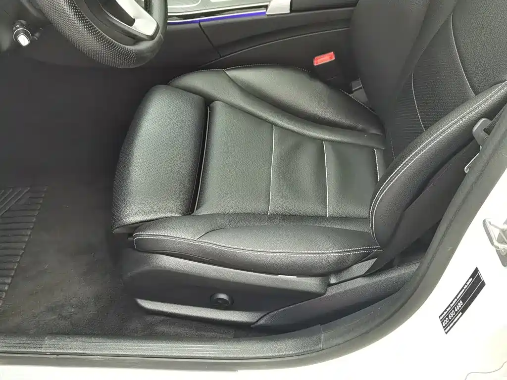 Mercedes-Benz C-Class — миниатюра 20
