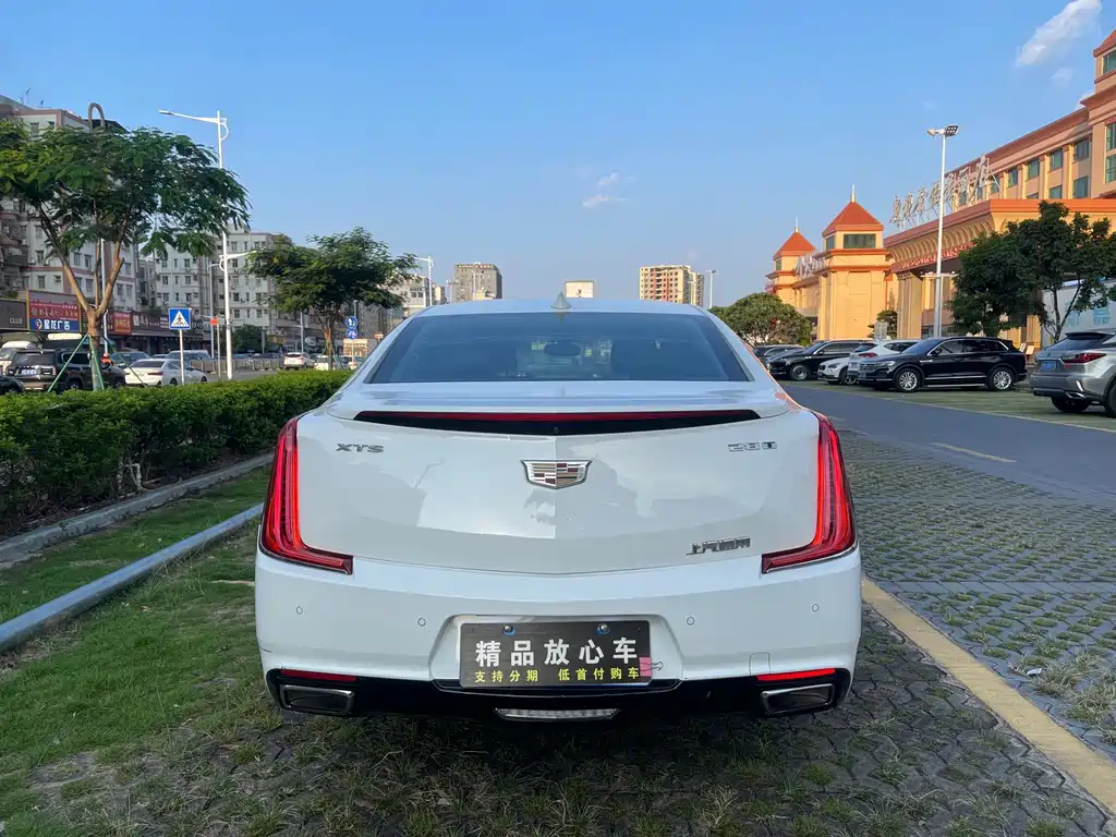 Cadillac XTS — миниатюра 5