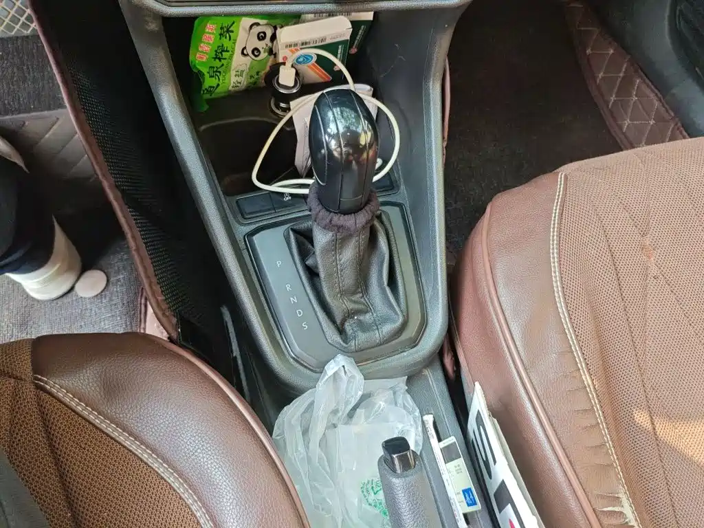 Volkswagen Santana — миниатюра 15