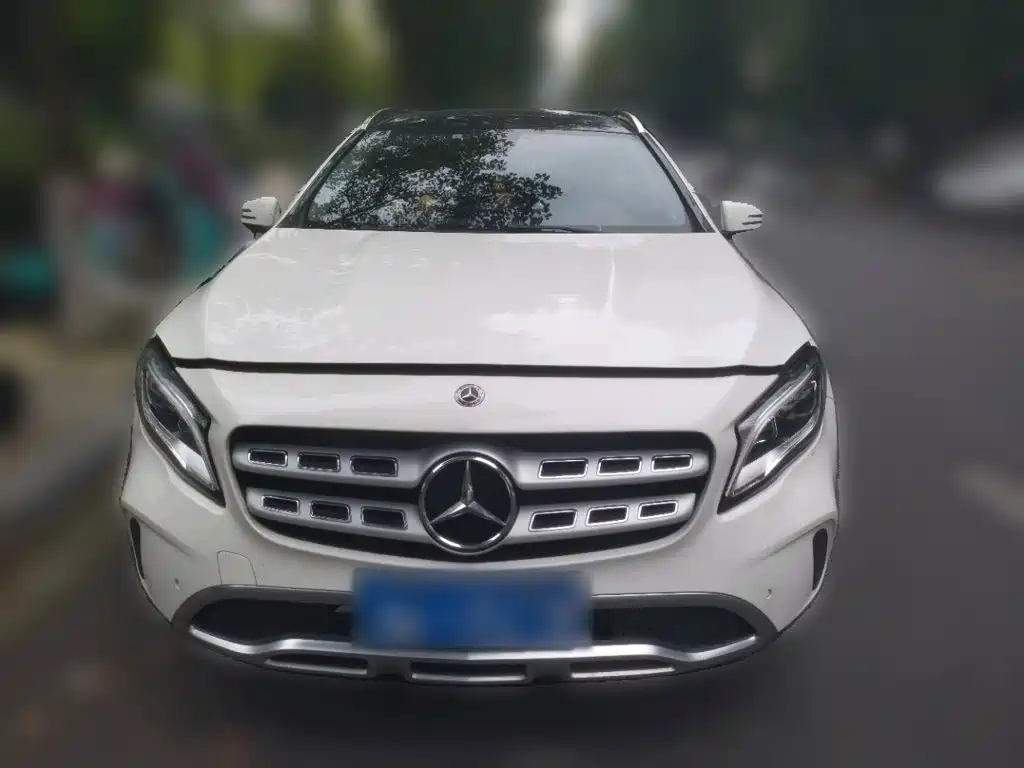 Mercedes-Benz GLA — миниатюра 2