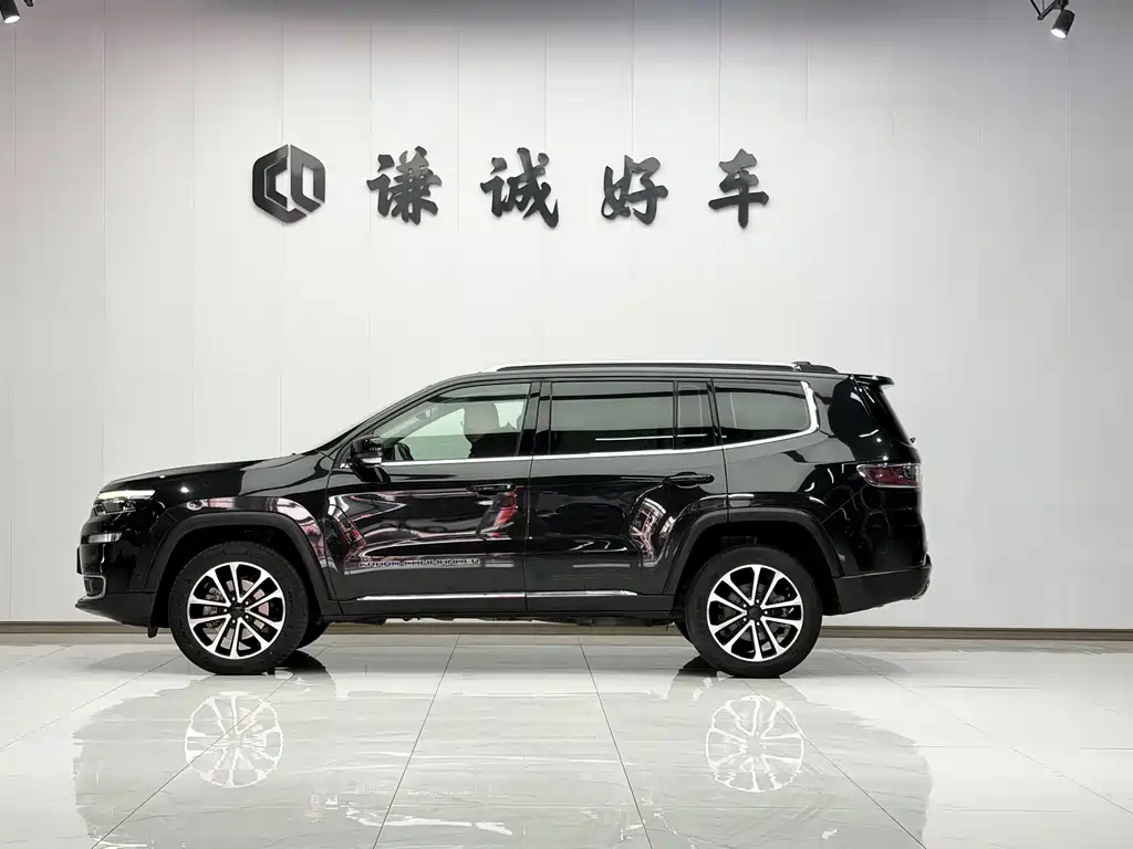 JEEP GRAND COMMANDER