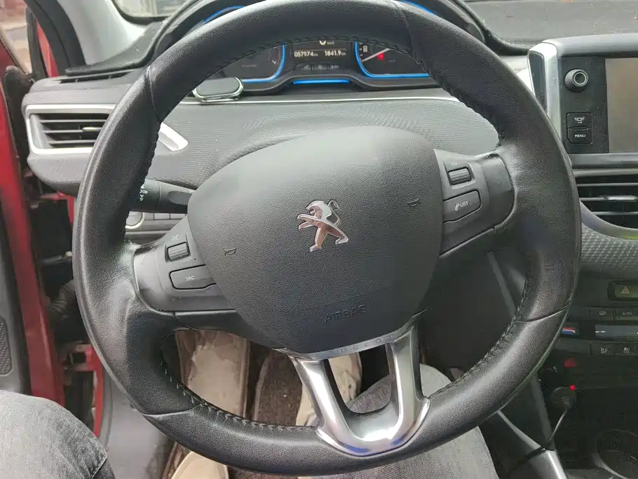 Peugeot 2008 — миниатюра 15