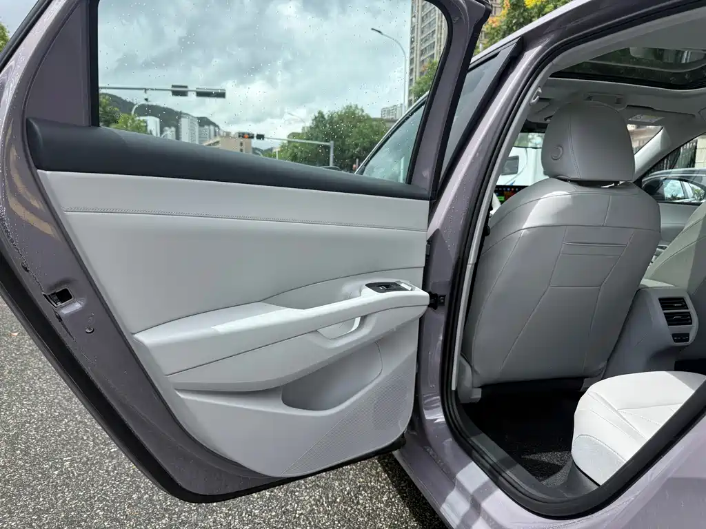 Volkswagen Lavida — миниатюра 11