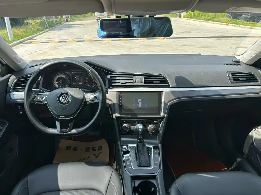 Volkswagen Lamando — миниатюра 6