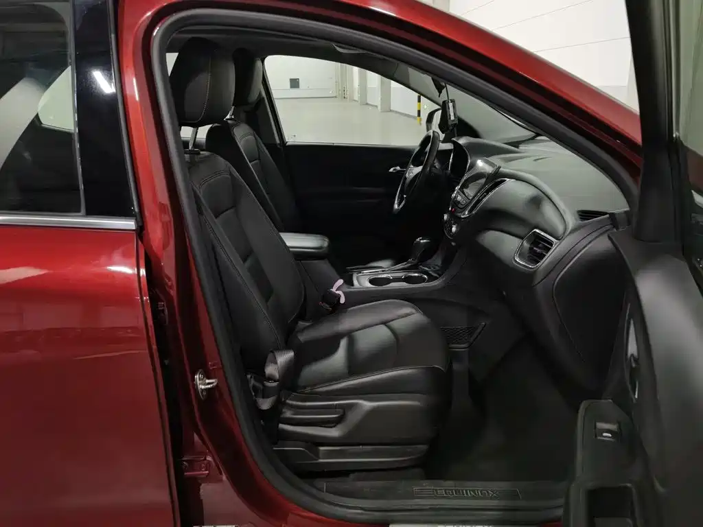 Chevrolet Equinox — миниатюра 23