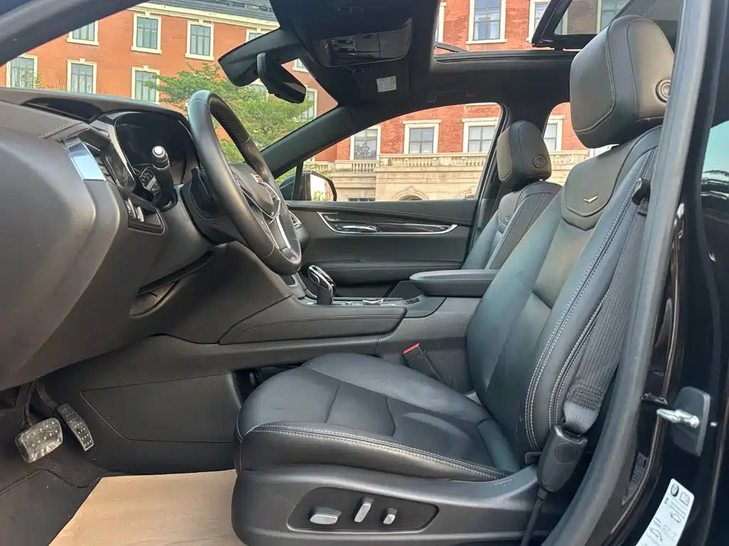 Cadillac XT5 — миниатюра 5