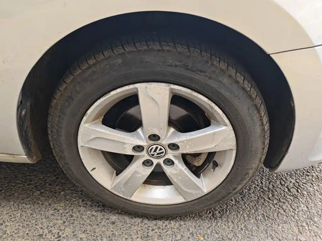 Volkswagen Santana — миниатюра 8