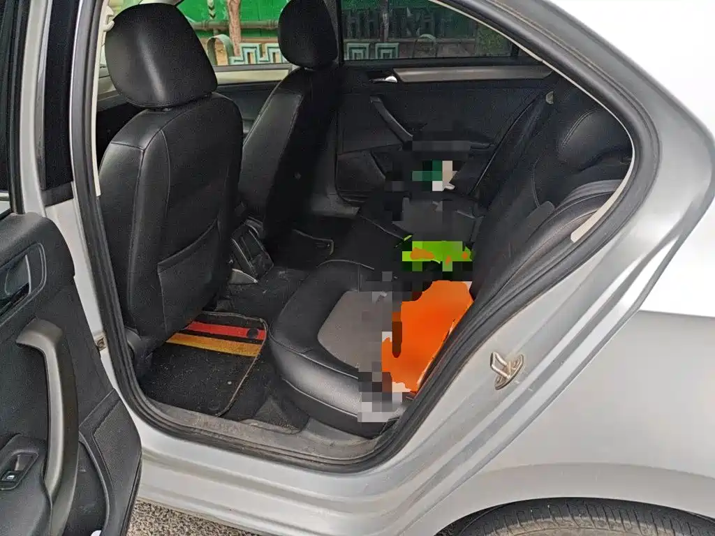 Volkswagen Santana — миниатюра 18