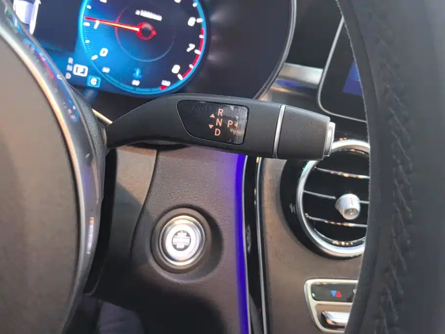 Mercedes-Benz C-Class — миниатюра 16