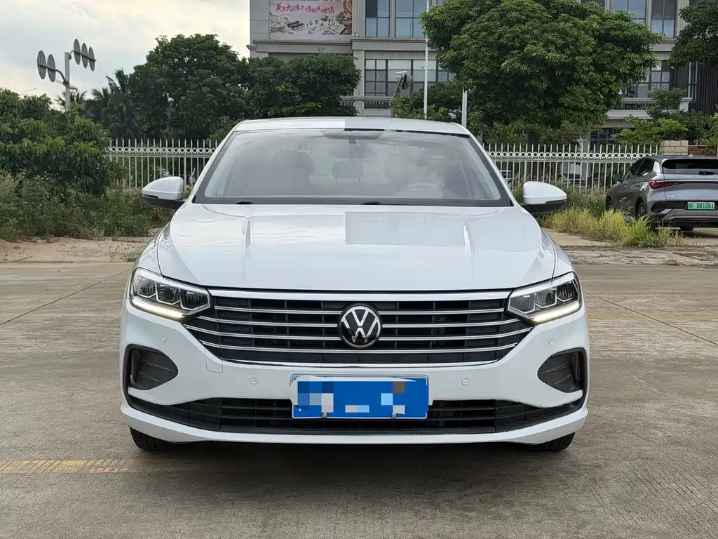 Volkswagen Lavida — миниатюра 2