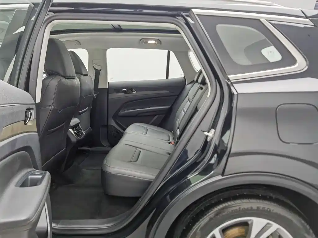 Ford Equator Sport — миниатюра 15