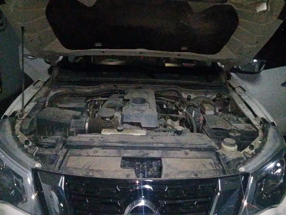 Nissan Terra — миниатюра 10