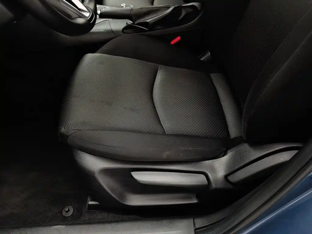 Mazda 3 Axela — миниатюра 20