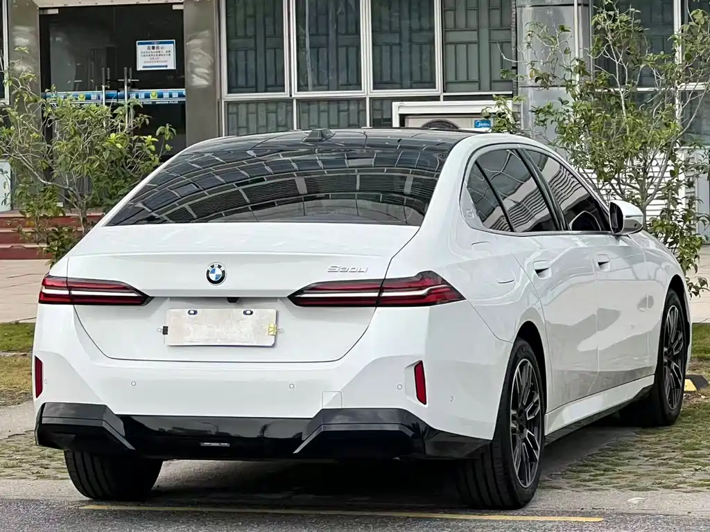 BMW 5 Series 5 2026 530Li Lead M Sport