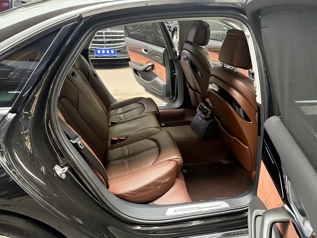 Audi A8 — миниатюра 18