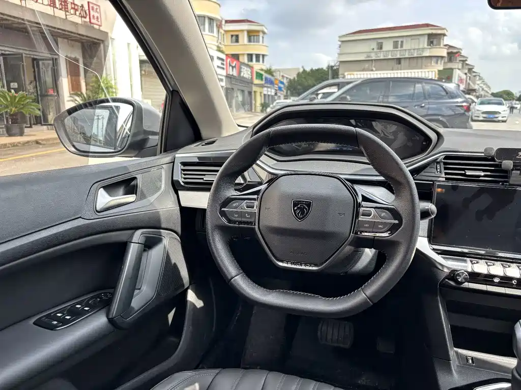 Peugeot 408 — миниатюра 12