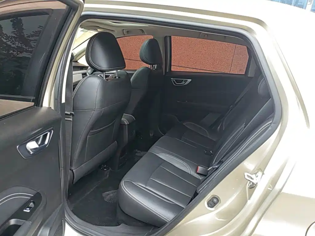 Geely Vision X3 — миниатюра 17