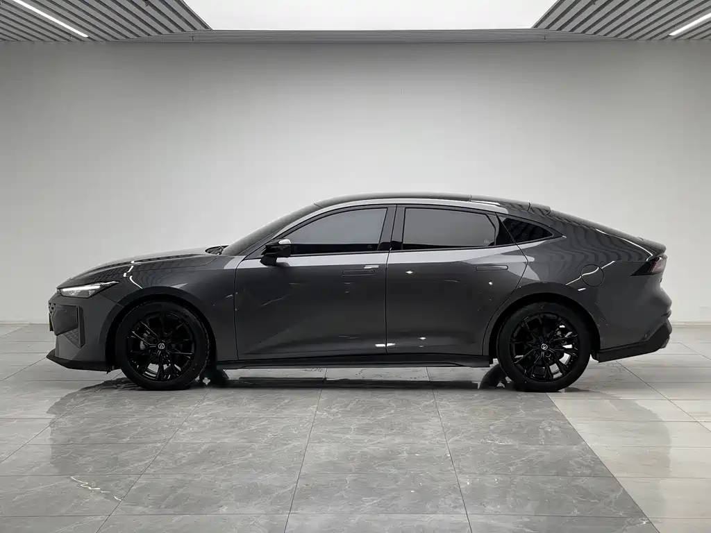 Changan UNI-V — миниатюра 7