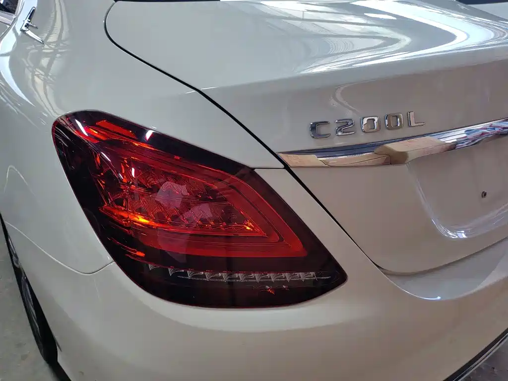 Mercedes-Benz C-Class — миниатюра 9