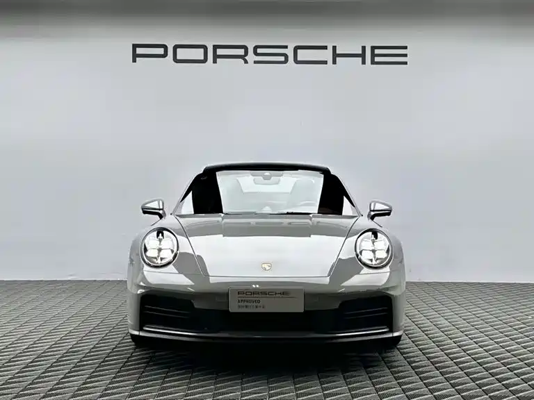 Porsche 911 2025 Carrera 3.0T
