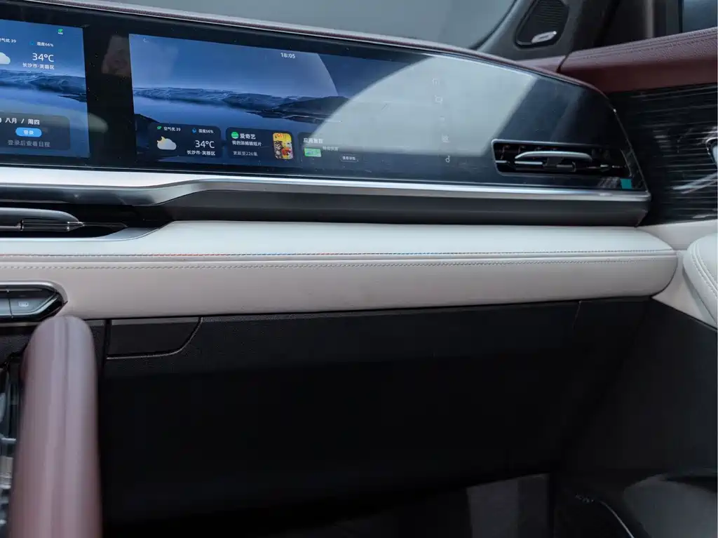 Geely Xingyue L — миниатюра 20