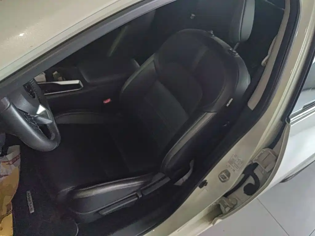 Nissan Sylphy — миниатюра 15