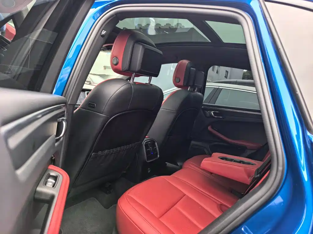 Porsche Macan — миниатюра 7