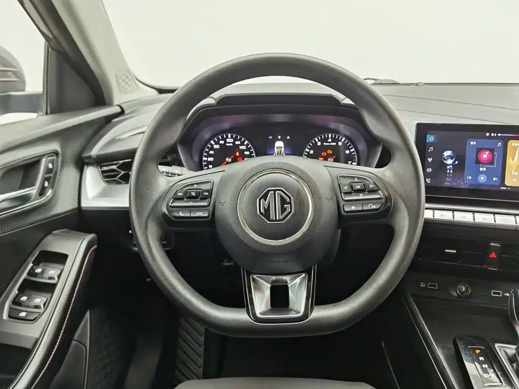 MG MG5 — миниатюра 11