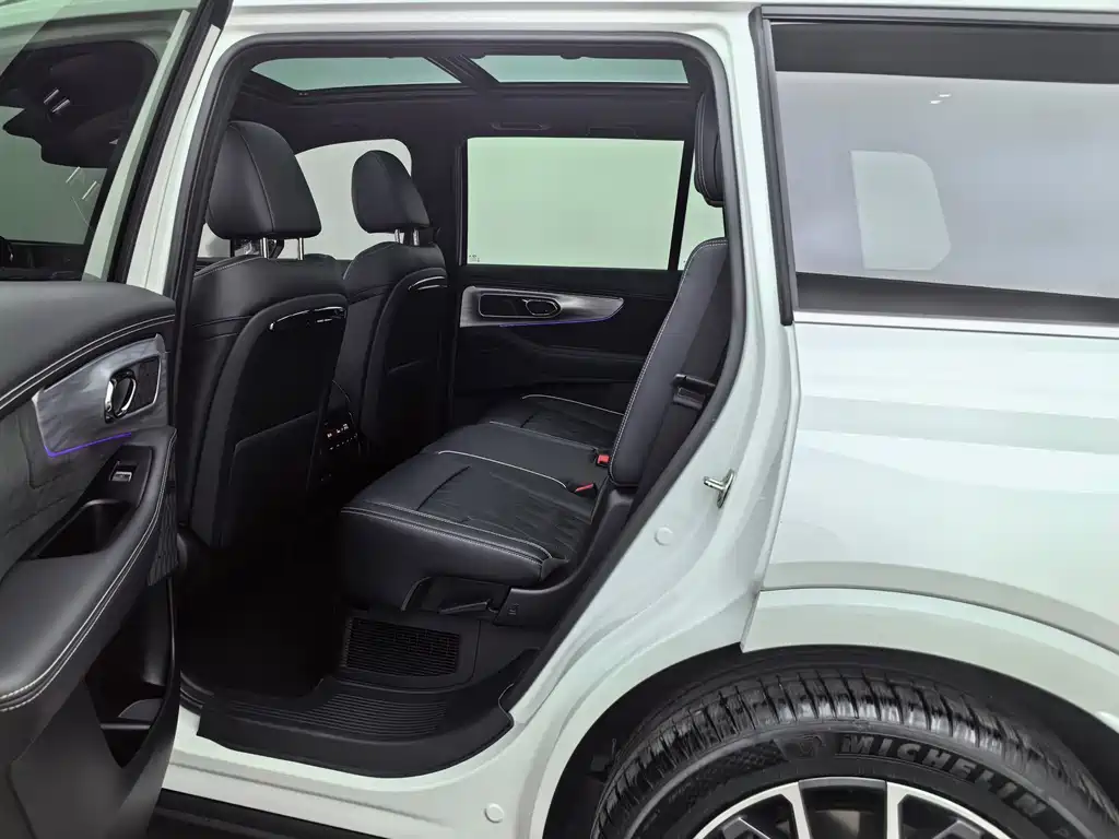 GAC Motor Trumpchi GS8 — миниатюра 27