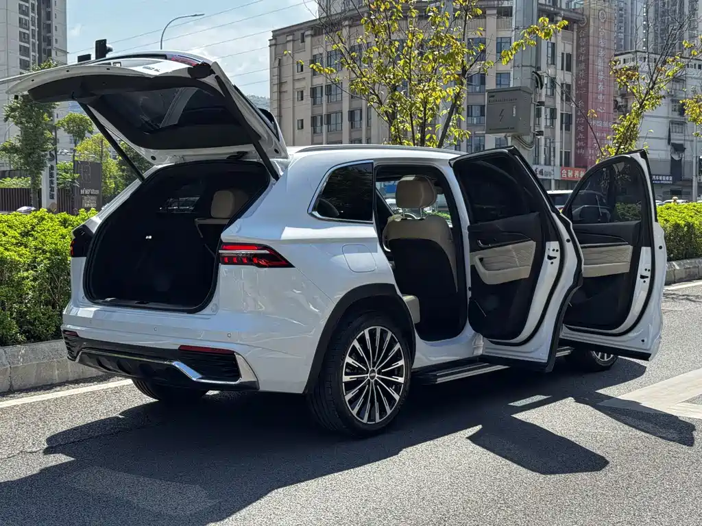 Geely Xingyue L — миниатюра 26