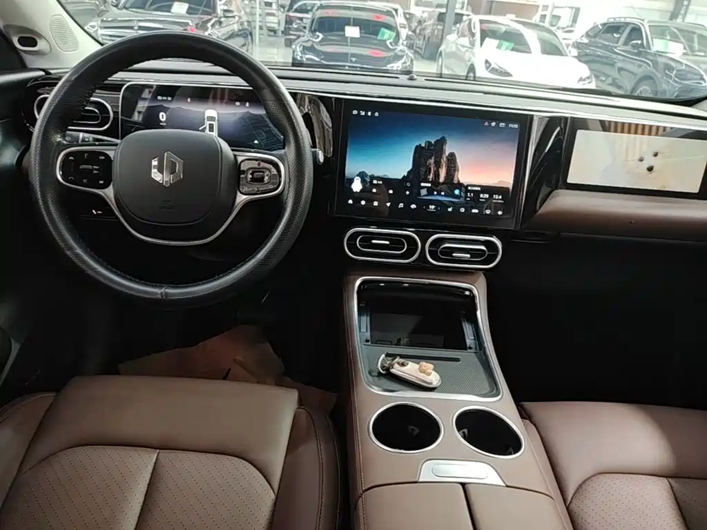 Leapmotor Leapmotor C11 — миниатюра 13