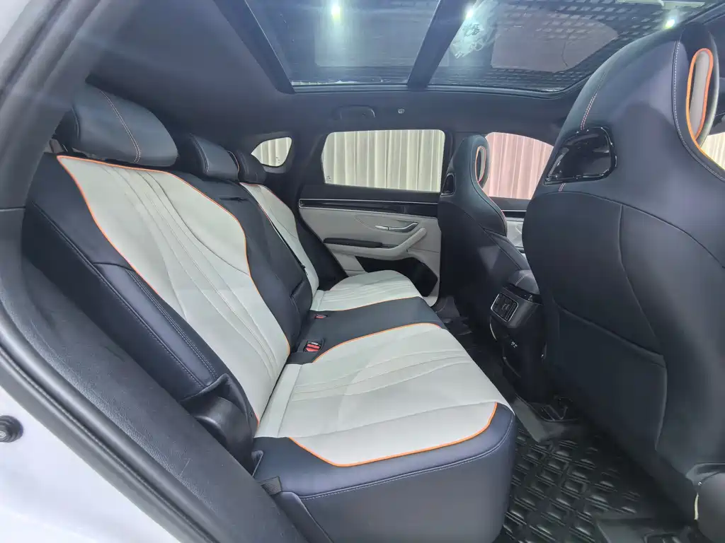 BYD PLUS New Energy — миниатюра 13